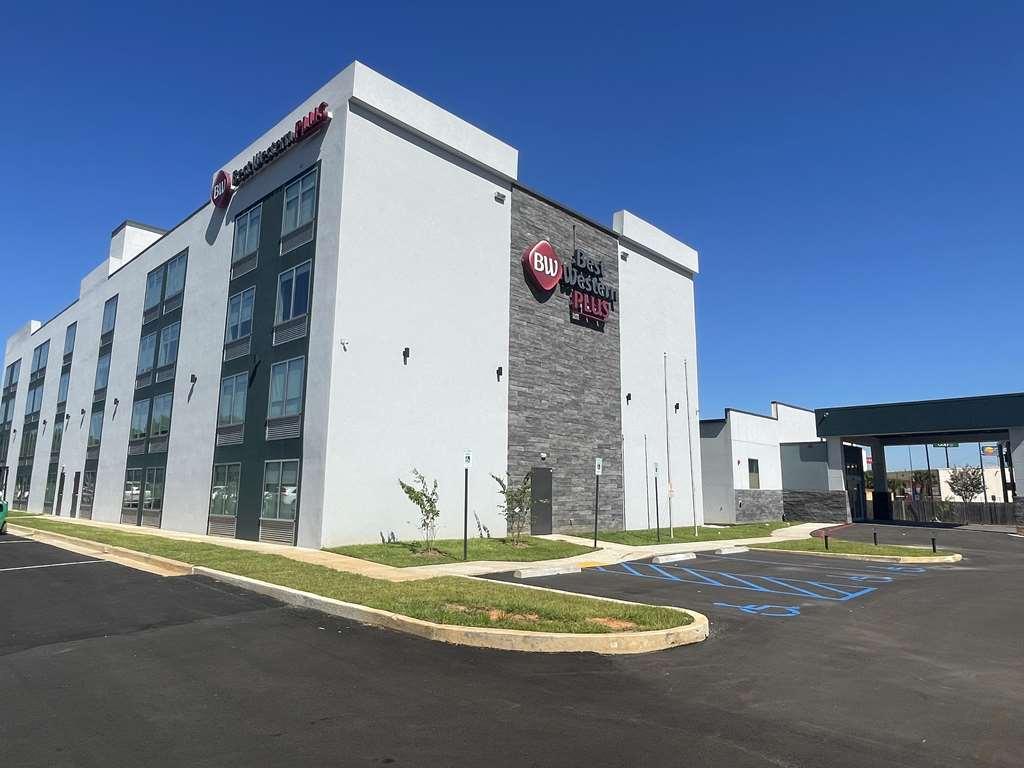 Hotel Western And