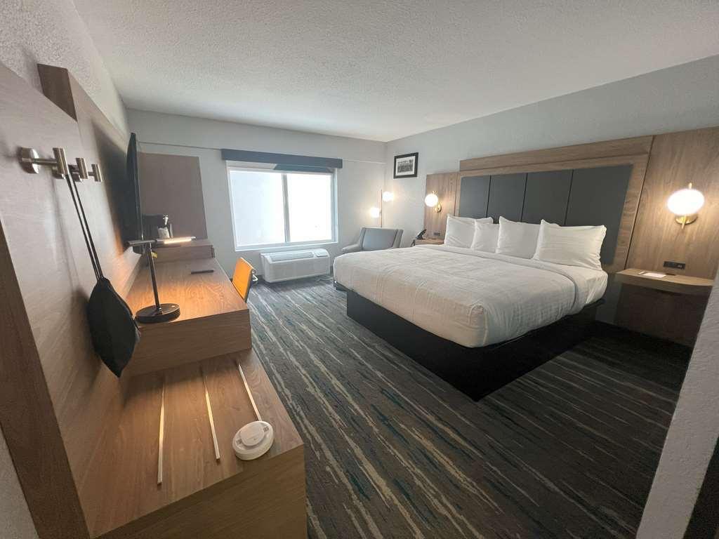 Hotel Western And Mobile